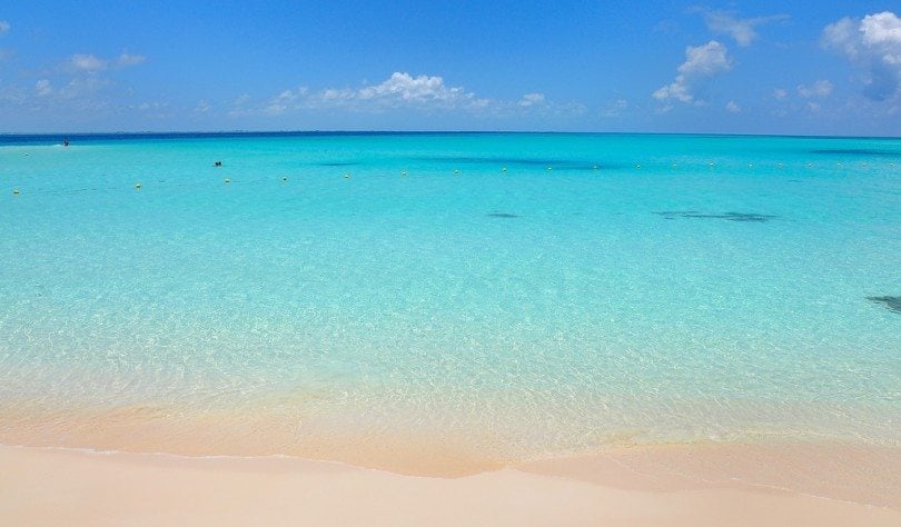 Mar de Isla Mujeres sin oleaje